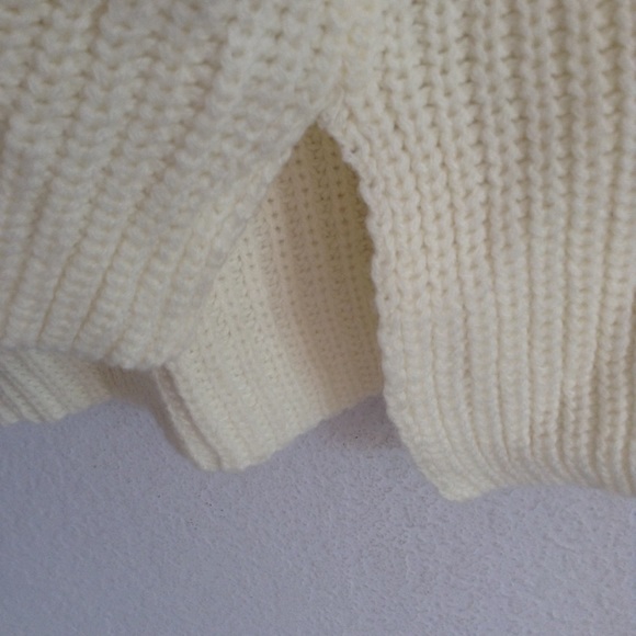 Forever 21 knit sweater - Picture 3 of 5